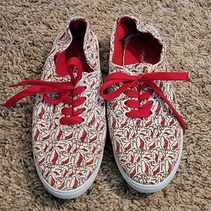 Crochet brand holiday shoes size 8